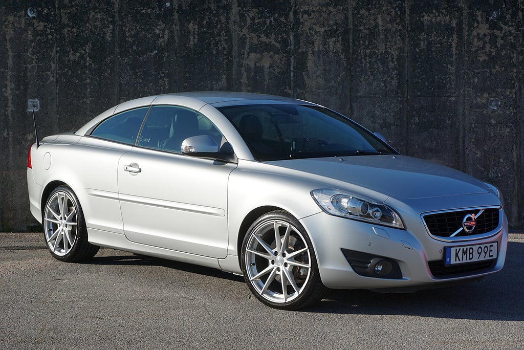 Volvo C70 D4 Summum Automat Cabriolet|P-Sensorer|Drag|Keyless|