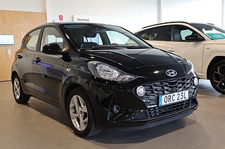 Halvkombi Hyundai i10 4 av 24