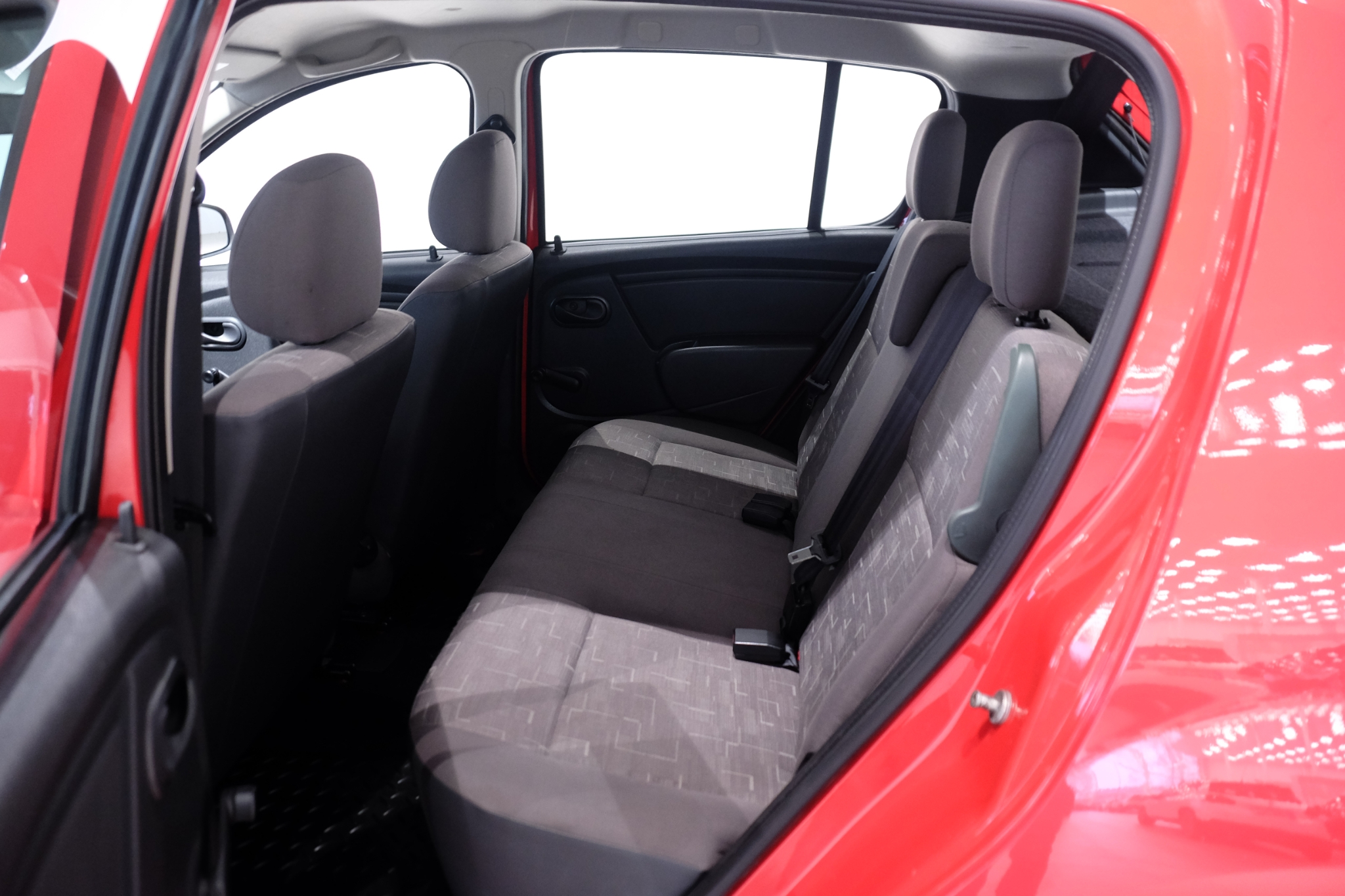 Dacia Sandero 1,6 87hk E85 2010, bild 5/34