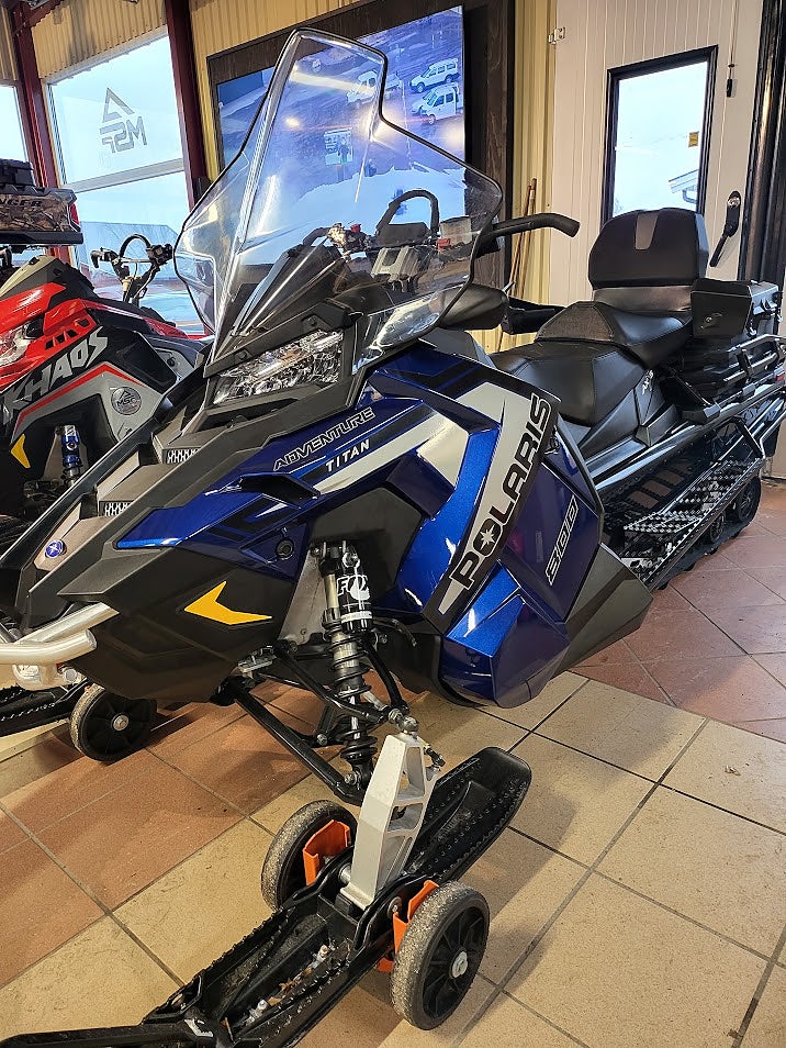 Polaris 800 Titan Adventure