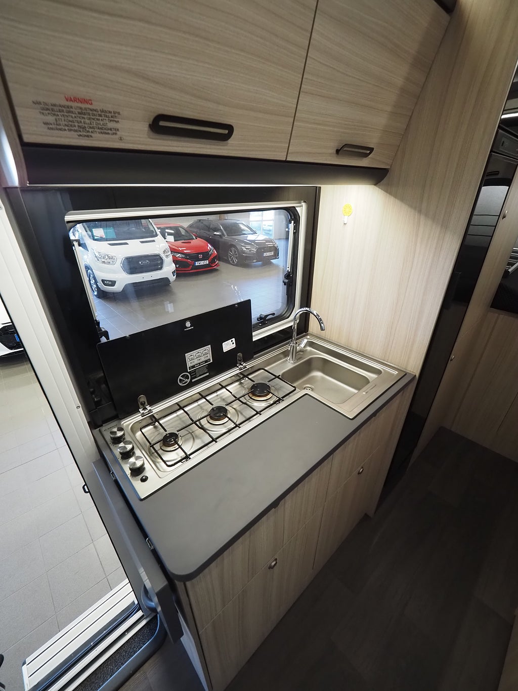 Sun Living A 75 DP AC Markis 3500kg 2023