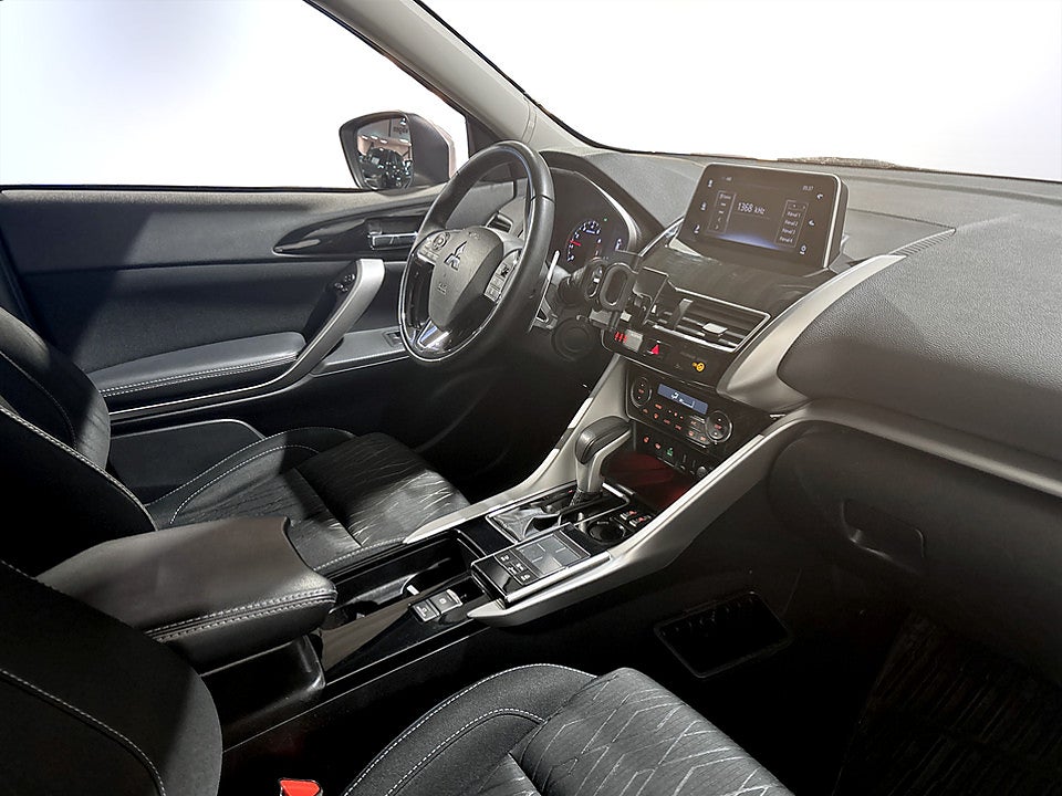 Bild på Mitsubishi Eclipse Cross Comfort 1.5 MIVEC 163hk Aut B-KAMERA CARPLAY DRAG