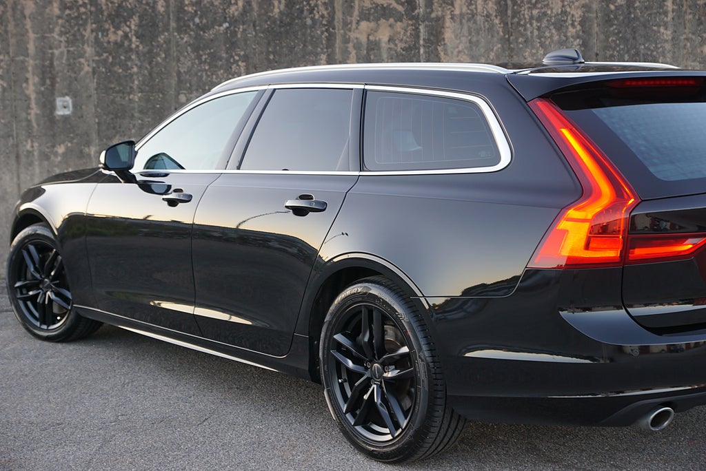 Volvo V90 T4 Geartronic Momentum|Keyless|Värmare|Adaptiv-Fart|