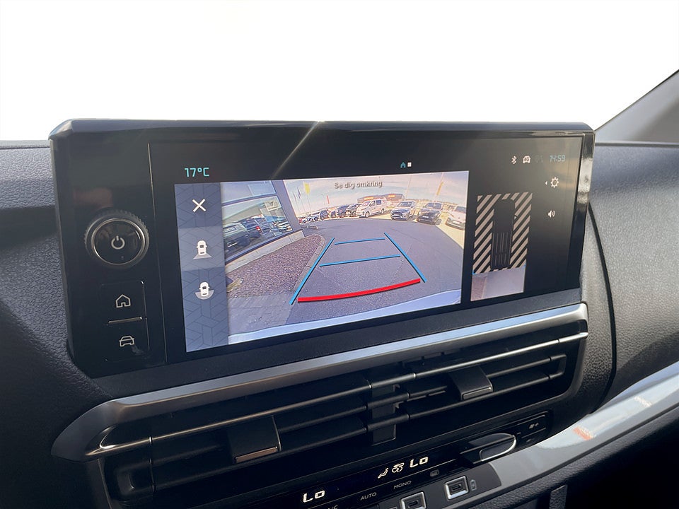 Bild på Citroën e-Jumpy Business 136hk L2 - DEMO