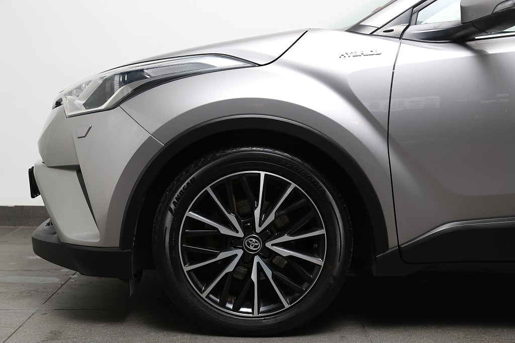 Toyota C-HR 1,8 Hybrid X-Edition Aut Skinn JBL Motorvärmare 2018