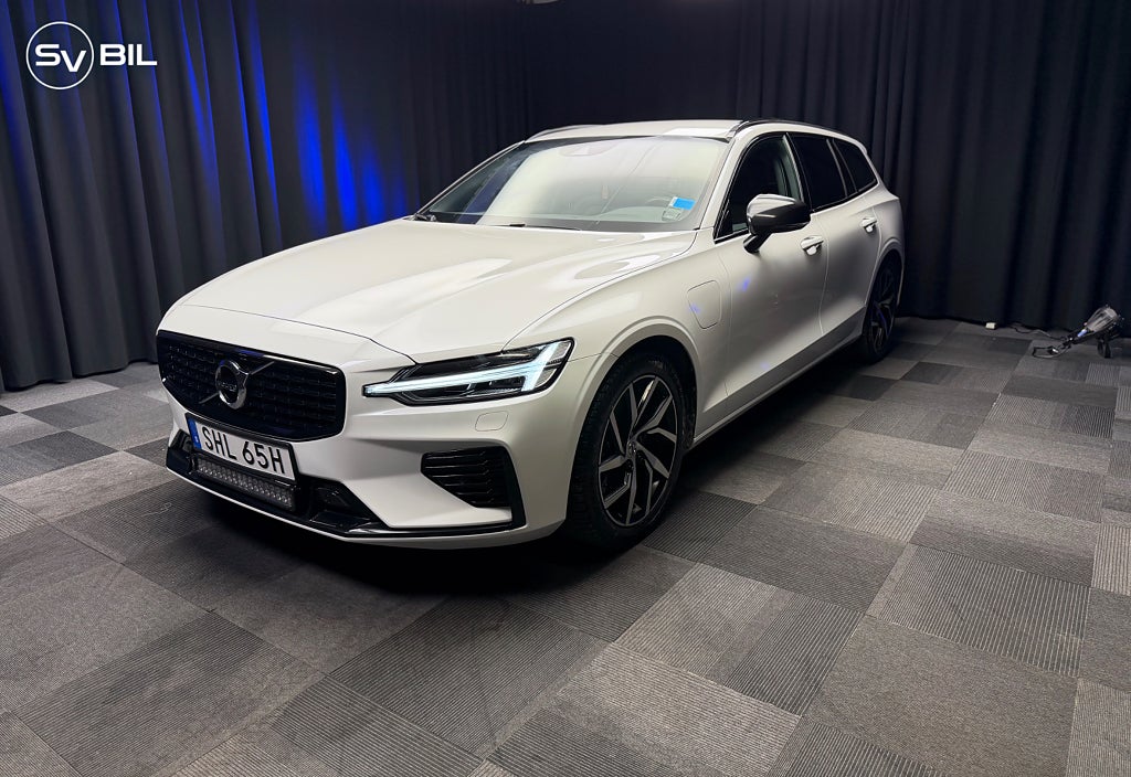 Volvo V60 Recharge T6 AWD Geartronic R-Design Euro 6