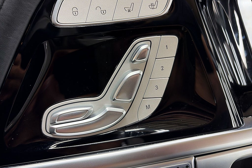 Mercedes-Benz G 2025