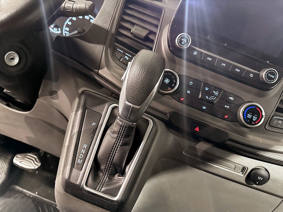 Bild på Ford transit 280 2.0 TDCi Ecoblue 130hk Aut - B-KAM,D-VÄRM,DRAG