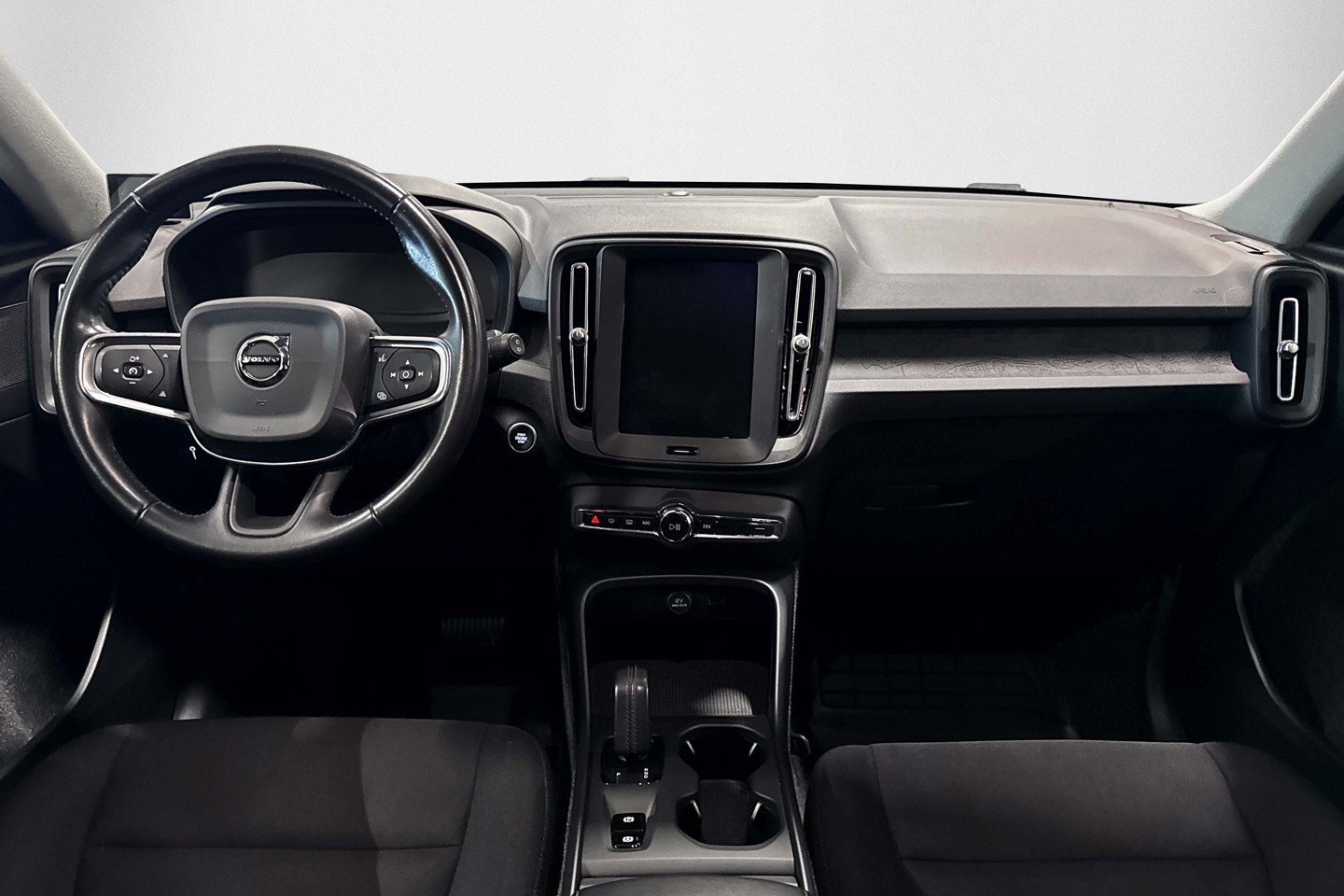 Volvo XC40 2019, photo 7/44