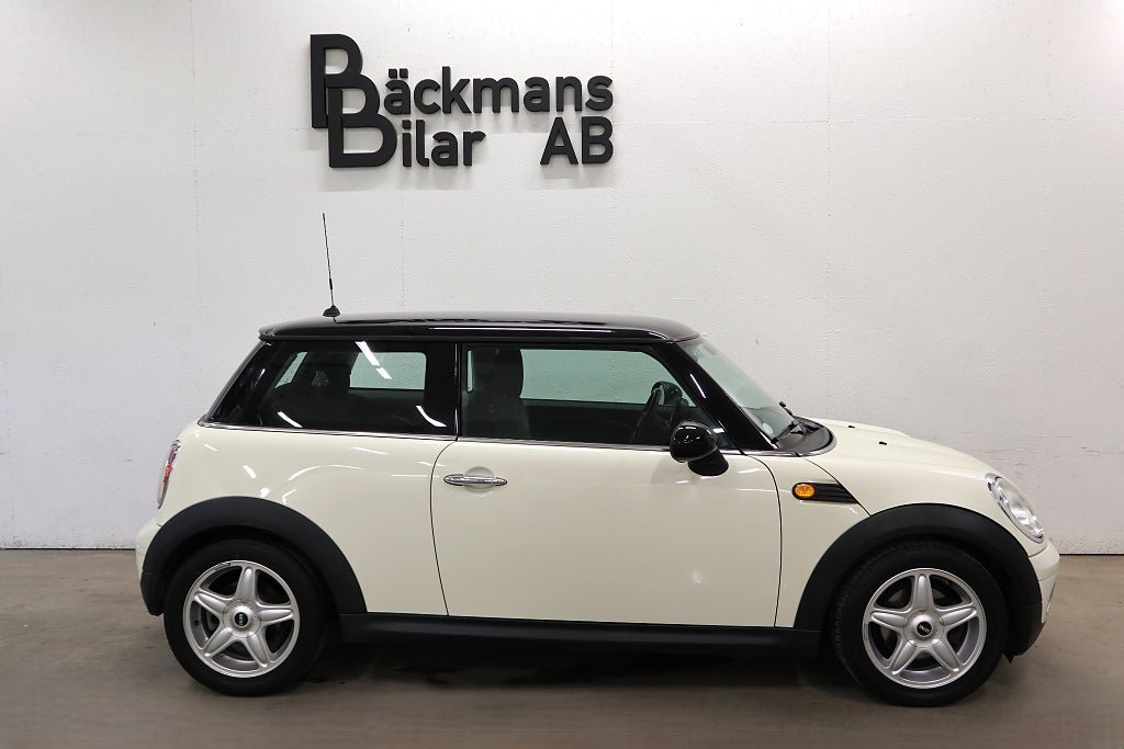 MINI Cooper  Pepper 1,6 120 hk 10500 mil 756 kr Årsskatt Nyservad