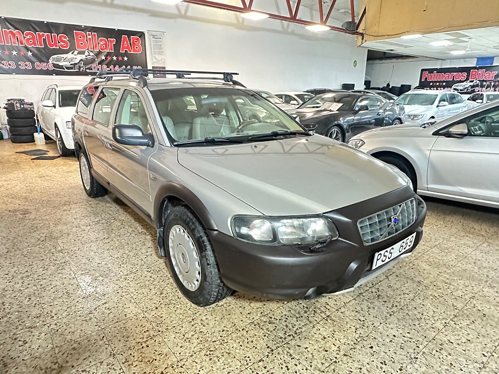 Volvo XC70 2.5T AWD Business Ny Servad & Ny Besiktigad 