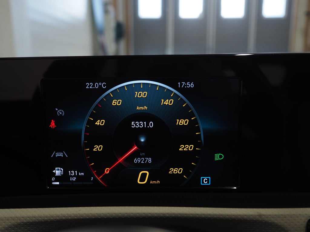 Mercedes-Benz A 180 136hk Sedan Progressive Line Backkamera Skinn 2020