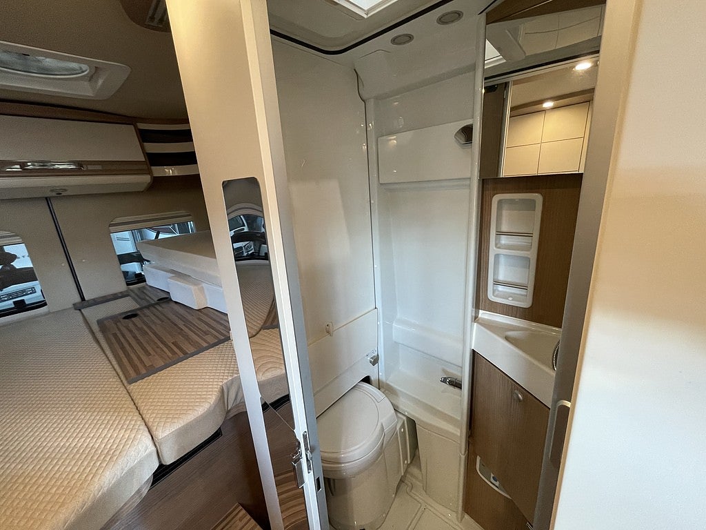 Carthago Malibu Van Charming GT Skyview 600 DB /Under 6m/4000kg totalvikt - Carthago