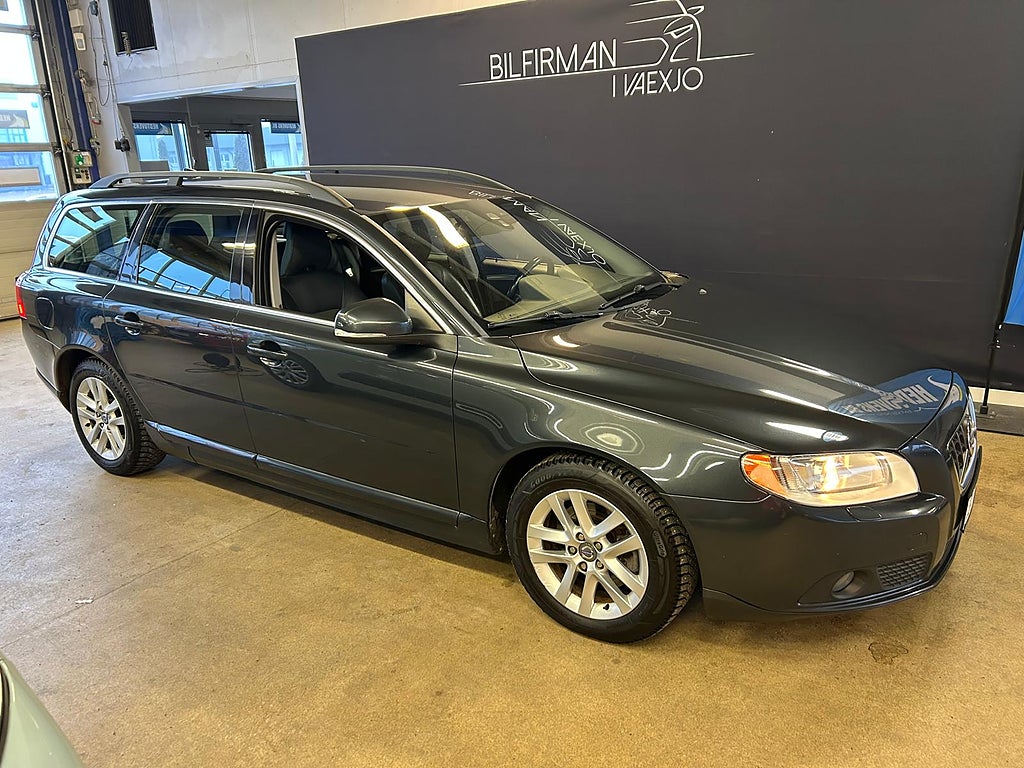 Volvo V70 1,6D DRIVe Momentum *MELLANDAGSFYND* Värmare /Drag  /Xenon*