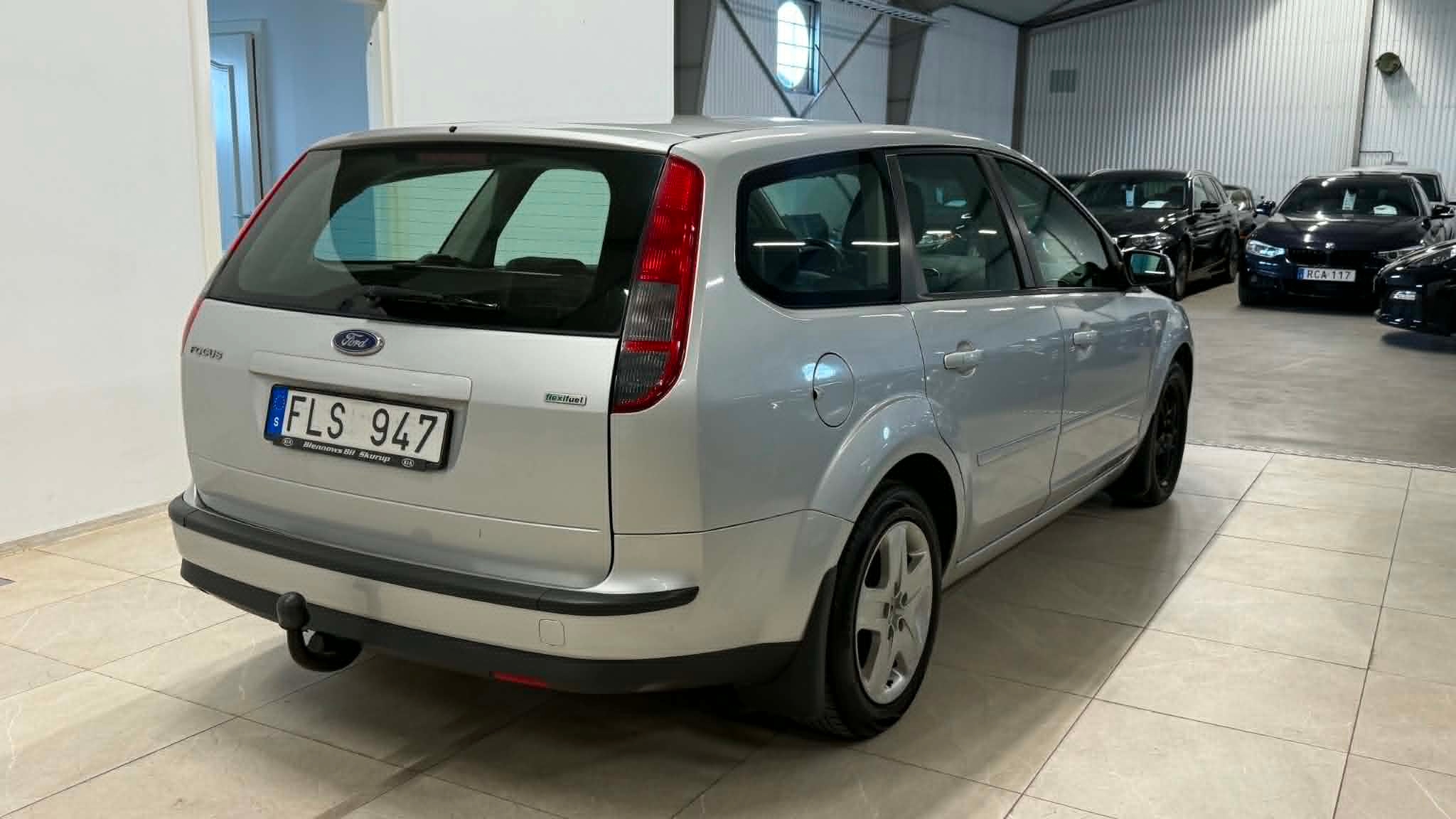 Ford Focus Kombi 1.8 Flexifuel 2007, kuva 4/41