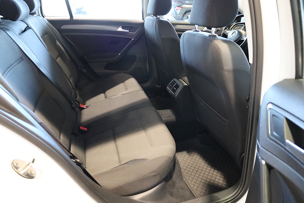 Volkswagen Golf Sportscombi 1.0 TSI AUT Drag Kamera Pluspaket PDC 2018