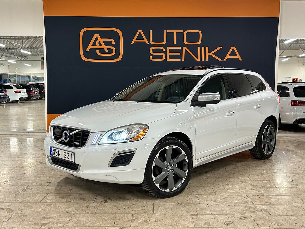 Volvo XC60 D5 AWD 215Hk R-Design Pano kamera D-värmare Navi 