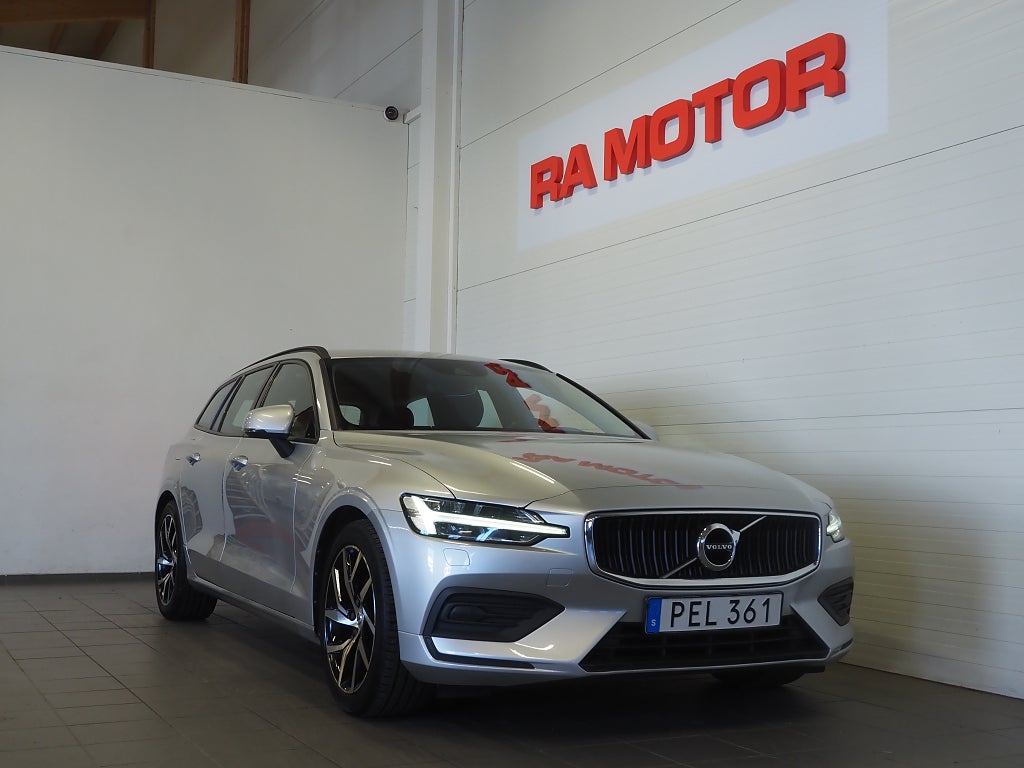 Volvo V60 D3 Geartronic Momentum | Drag | B-Kamera | D-Värmare | 2019
