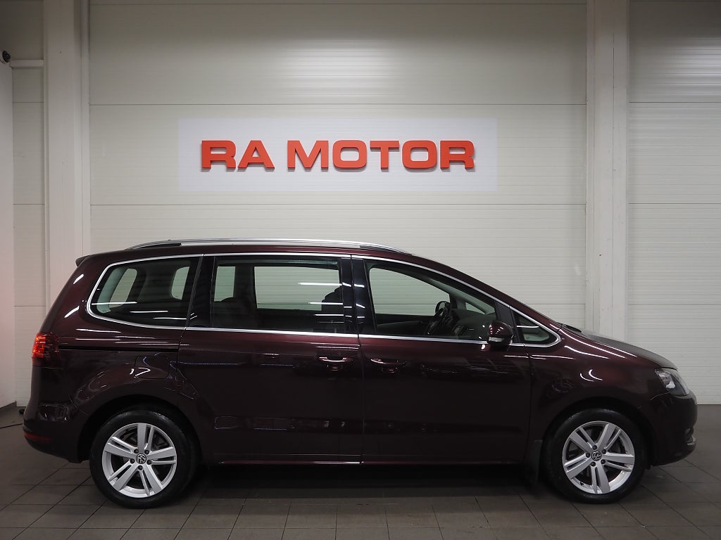 Volkswagen Sharan 7-sits 2.0 TDI Premiumpkt Pano Drag D-Värm 2016