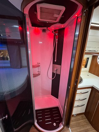 Husbil-integrerad Mobilvetta K-Yacht MH 85 14 av 21