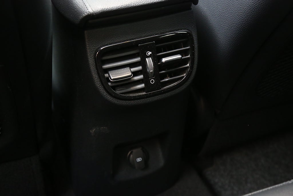 Kia Ceed Plug-in Hybrid Advance Plus 2 Panorama Skinn Drag Moms 2022