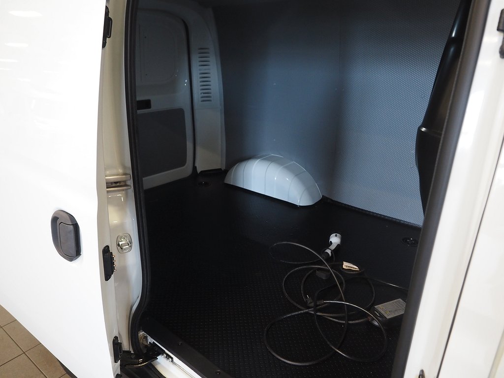 Maxus e-Deliver 3 50.2 kWh Moms Kamera Carplay 2022