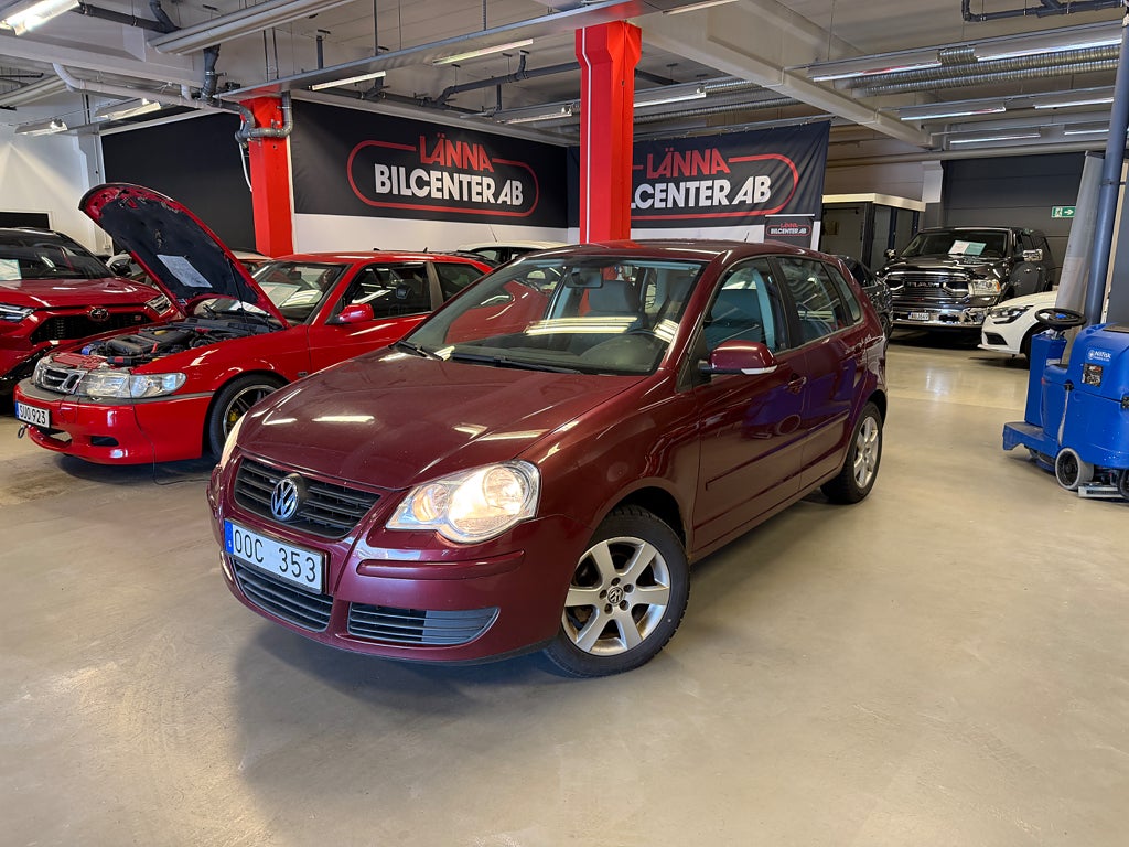 Volkswagen Polo 1.4 2 ägare Comfortline Låg årsskatt 5-dörrar 