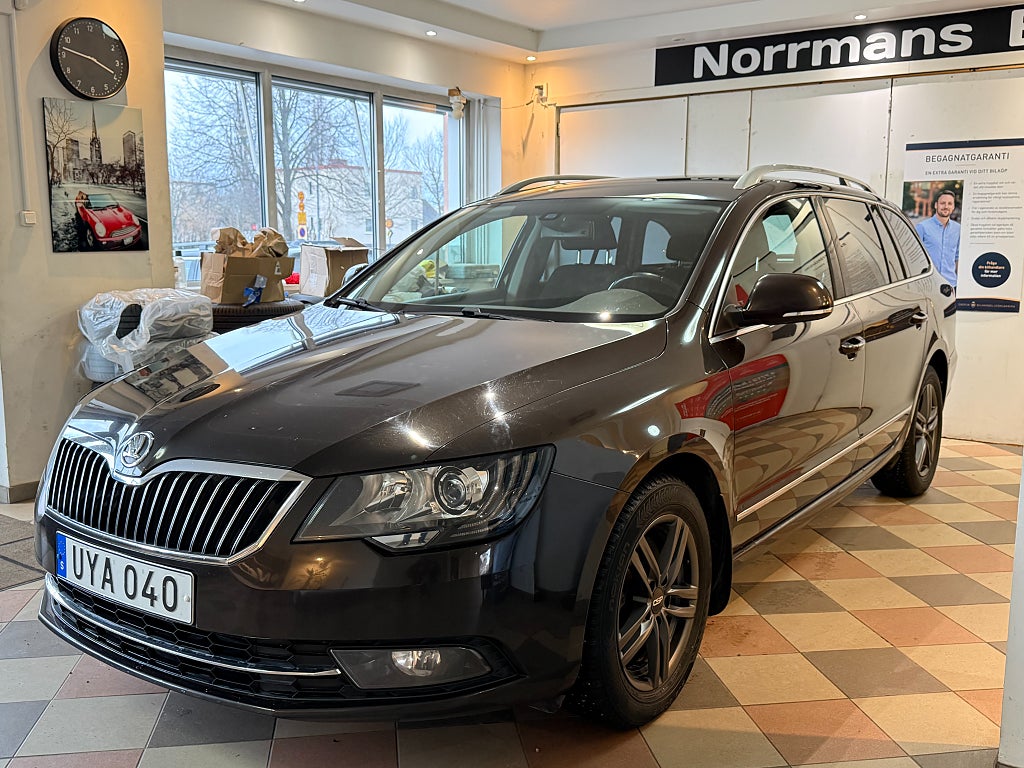 Skoda Superb 2.0 TDI 4x4 Ambition Auto/Drag/Nybes/Kambyt/Värmare/170