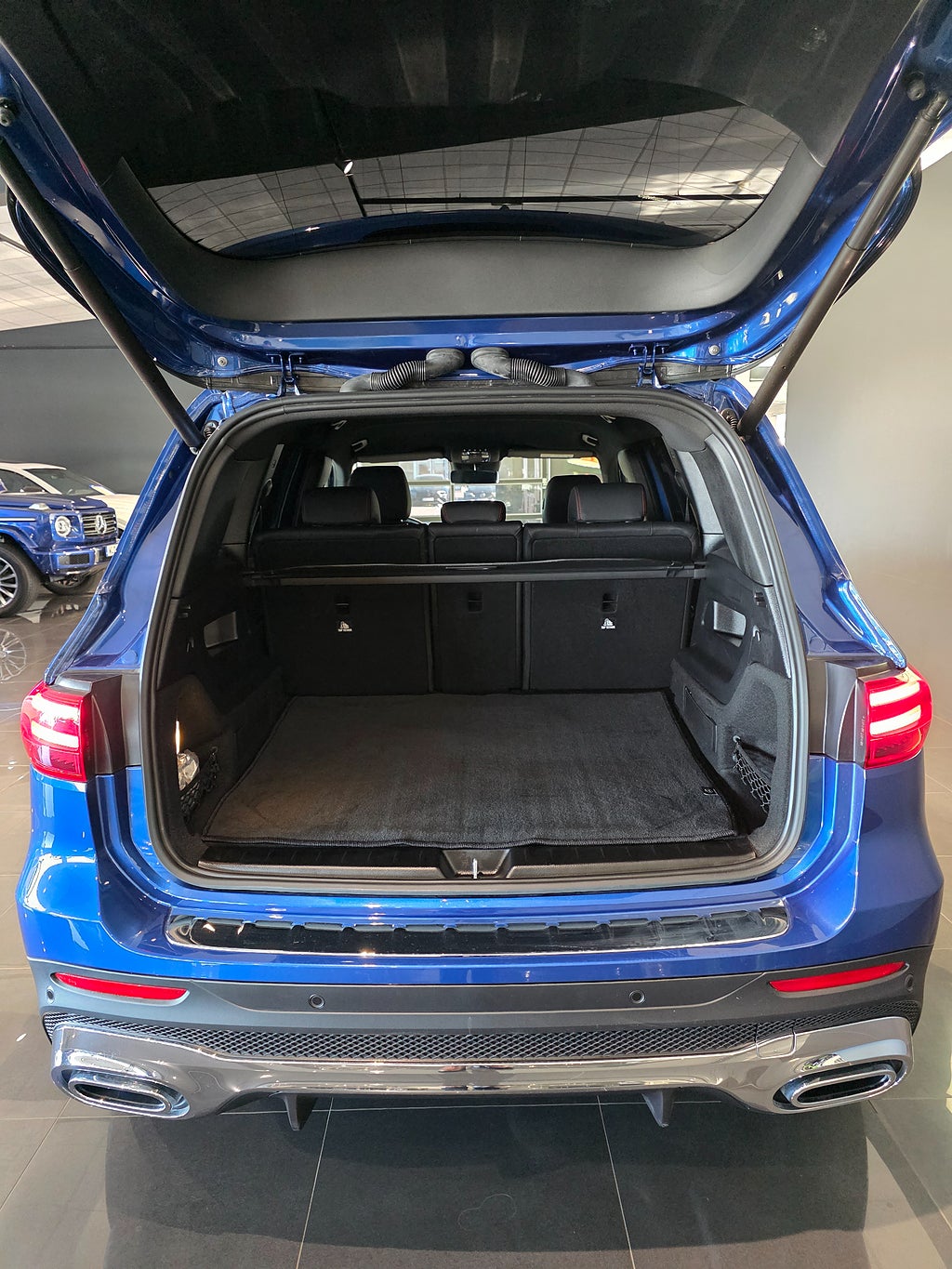 Mercedes-Benz GLB 220 d 4MATIC AMG Värmare Drag Advanced Plus - bild 6