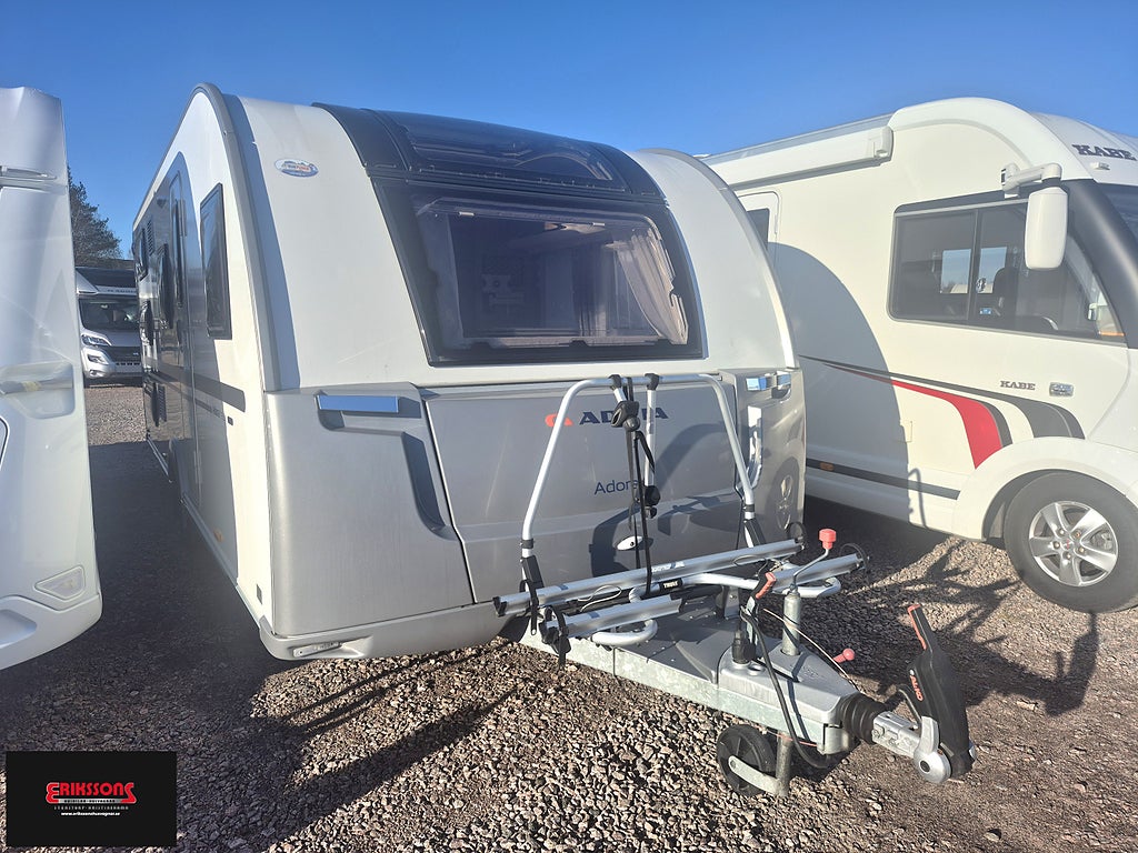 Adria ADORA 593 UK *3Våningssäng