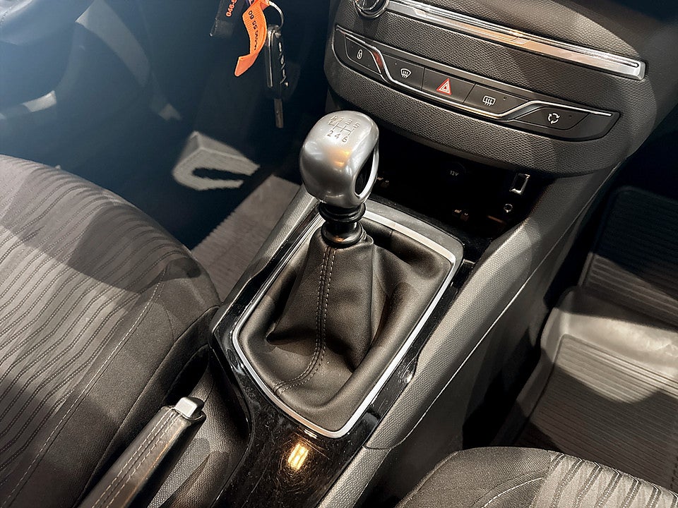 Bild på Peugeot 308 SW Active 1.6 BHDi 120hk BACKSENSORER
