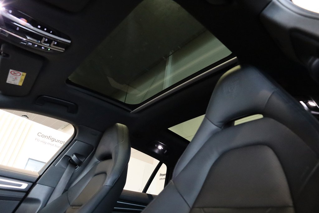 Porsche Panamera 4 E-Hybrid Sport Turismo PDK Platinum Edition 2023