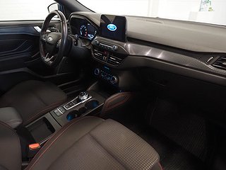 Halvkombi Ford Focus 9 av 25