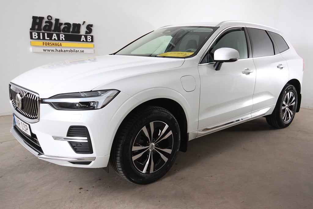 Volvo XC60 T6 Plug-In Hybrid AWD Aut | Core | SE | Panoramaglastak