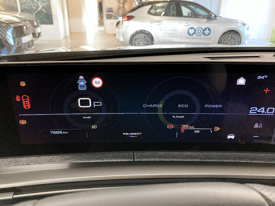 Bild på Peugeot 5008 GT Hybrid 1.2 PT 145hk Aut 7-SITS B-KAMERA NAV