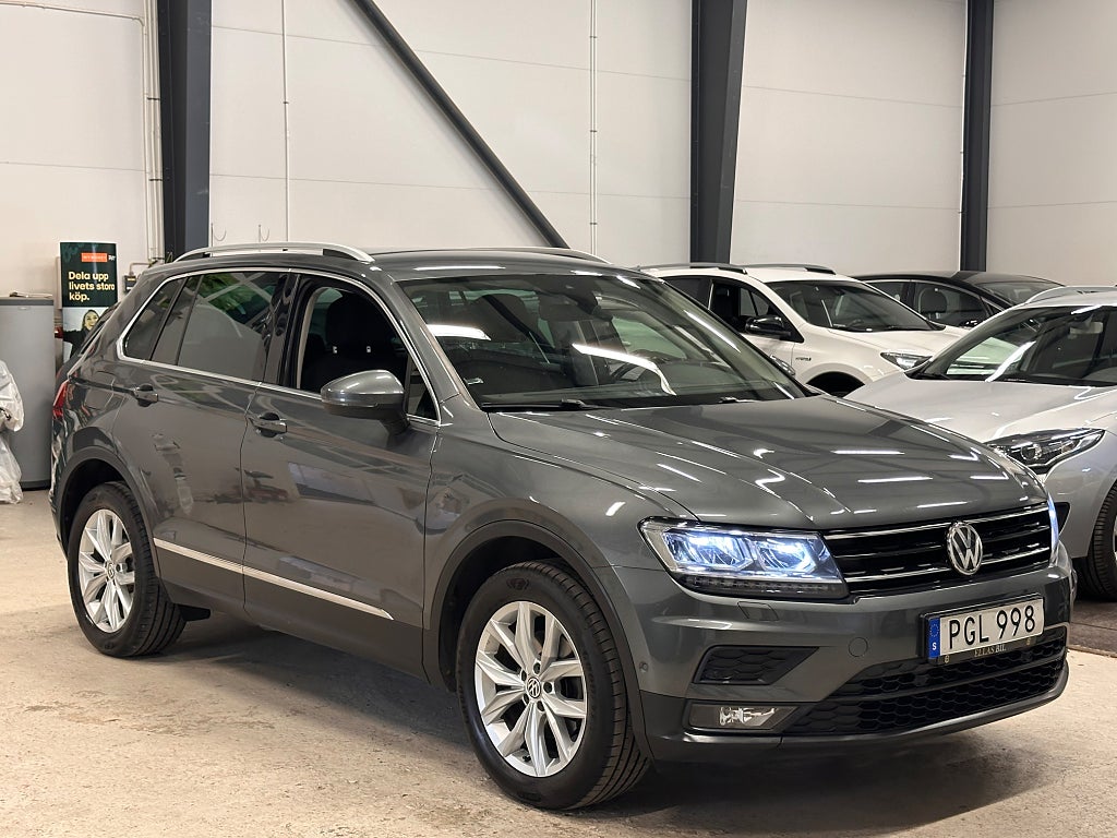 Volkswagen Tiguan 2.0 TDI 4MOTION EXECUTIVE VÄRMARE DRAG B-KAMERA CARPLAY