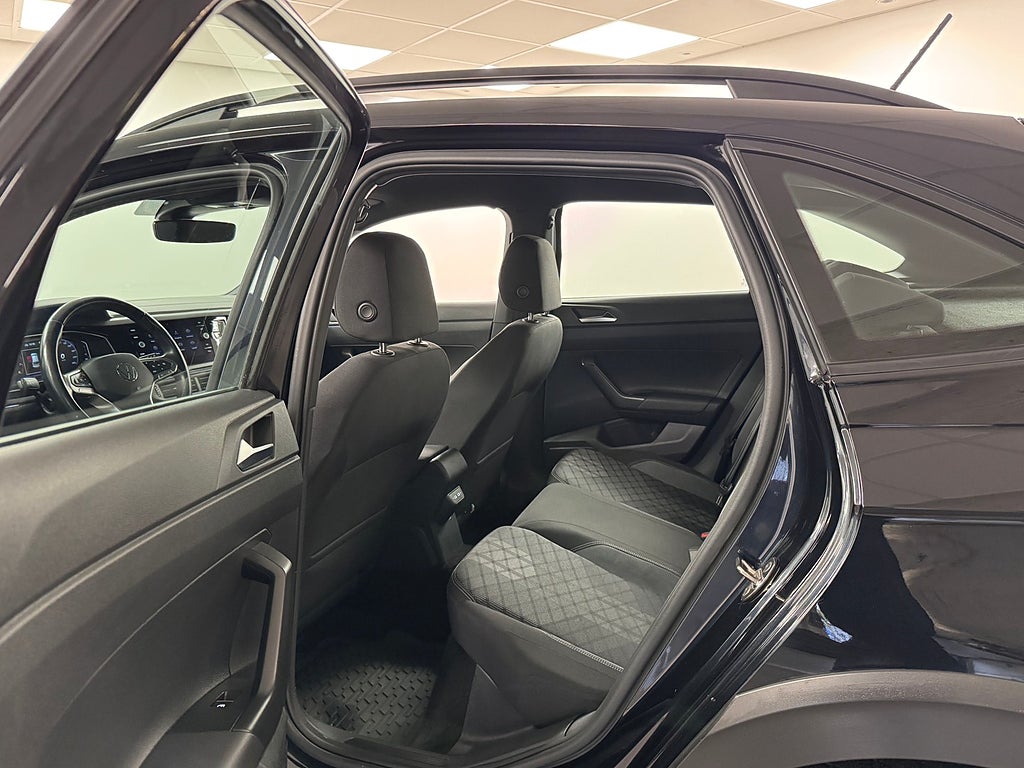 Volkswagen Taigo DSG R-LINE Cockpit Back-kamera bild 8