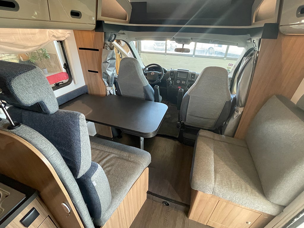 Sun Living S 75 SL / B-körkort / Taksäng / 5 bältad / 4779kr/mån / - Sun Living