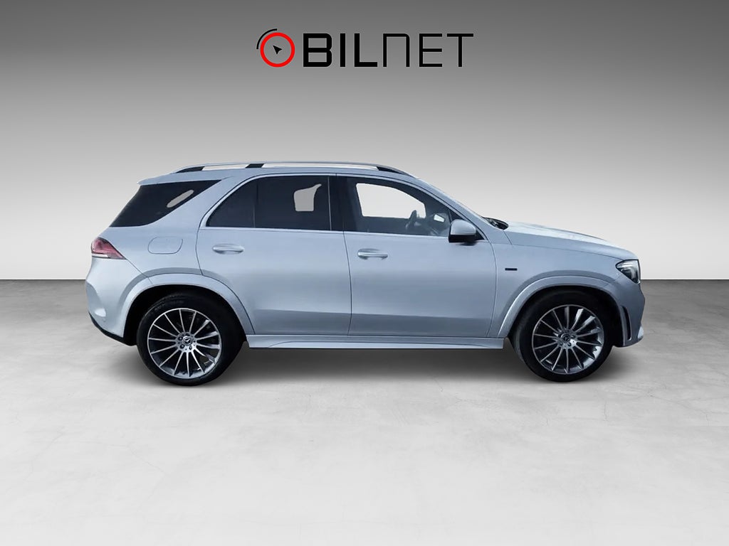 Mercedes-Benz GLE 350 de 4MATIC 9G AMG *3,99%* Pano Värmare Burmester