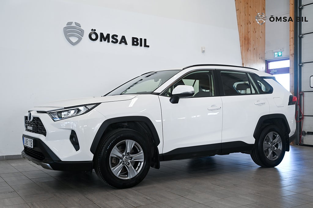 Toyota RAV4 Hybrid AWD-i E-CVT Kamera 222hk