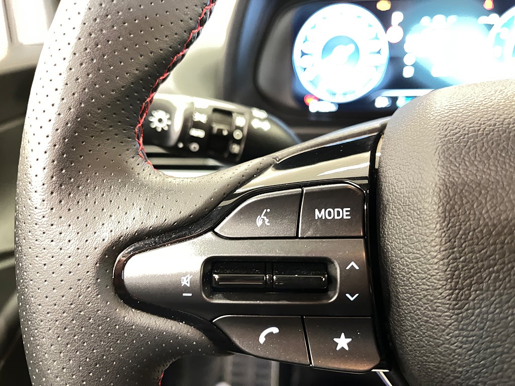 Hyundai i20 *RESERVERAD* 1.0T 100hk DCT AUT N-Line / S+V-hjul/Kam thumbnail