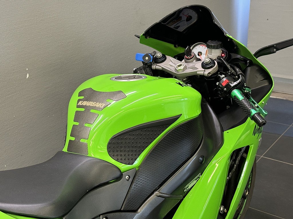 Kawasaki Ninja ZX-6R | Original kåpset | Besiktigad | Quadlock
