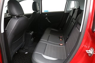 Halvkombi Peugeot 2008 16 av 17