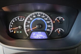 Halvkombi Hyundai i10 16 av 20