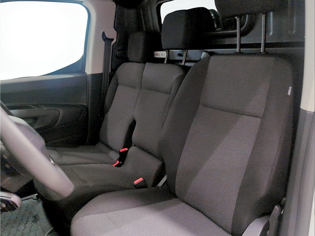 Bild på Peugeot e-Partner PRO Electric 136hk L2 - OMGÅENDE LEVERANS!