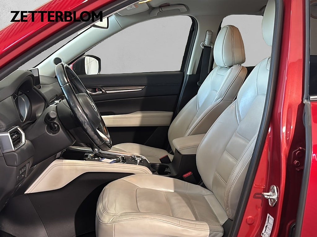 SUV Mazda CX-5 7 av 15