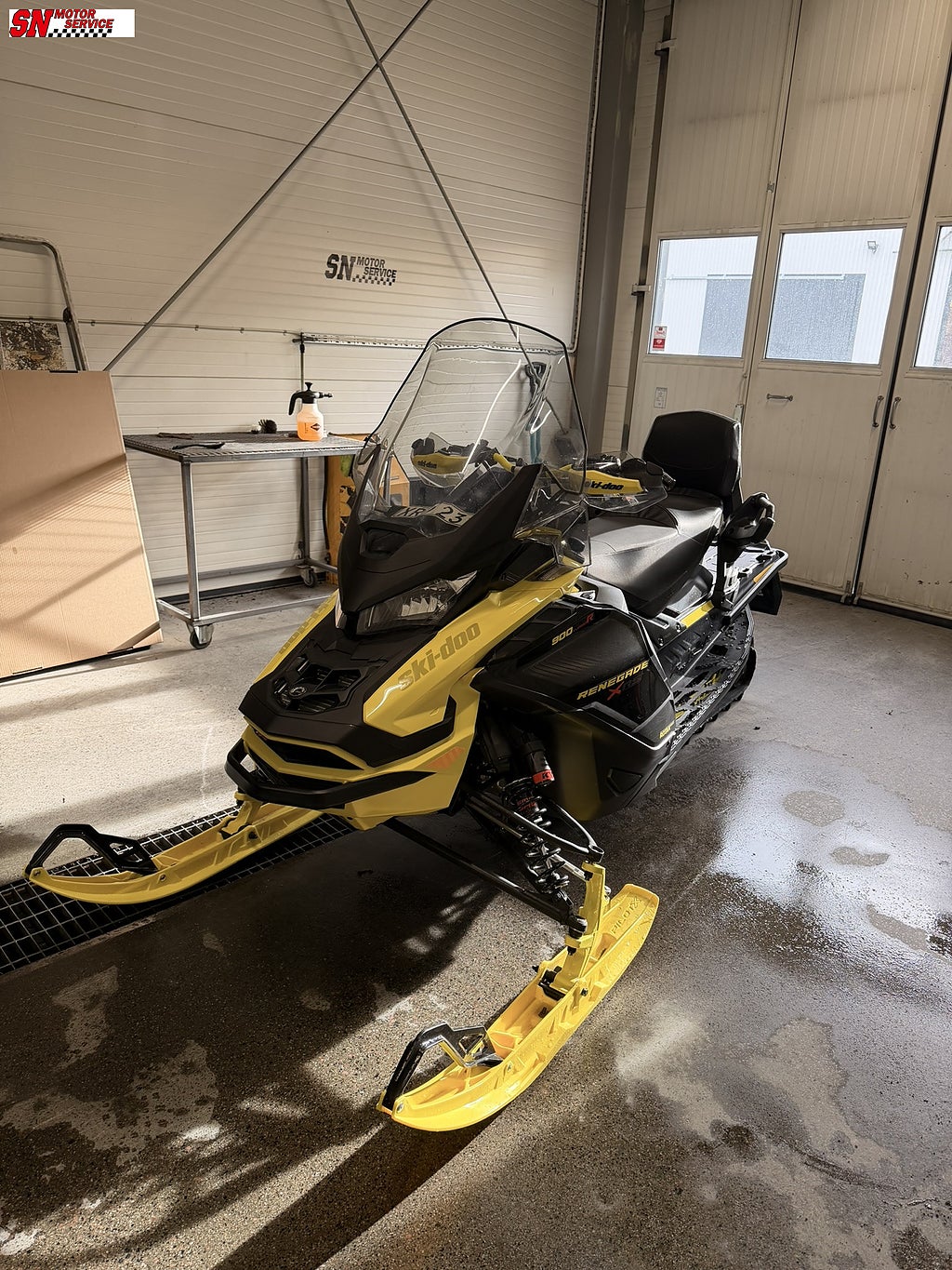 Ski-Doo Renegade XRS 900 ACE Turbo
