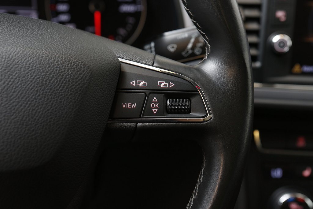 Seat Leon ST 1,2 TSI 110hk Style Kombi Panorama Kamera Drag 2018