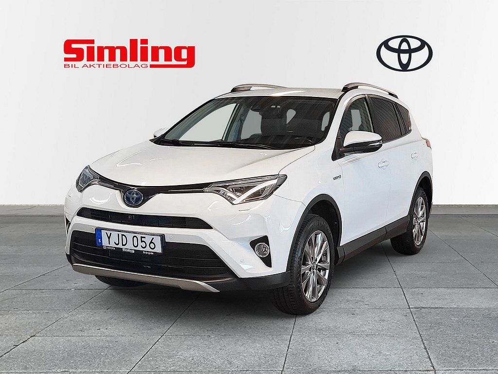 Toyota RAV4 2,5 Hybrid AWD Executive / Navi / Drag / M-värmare 