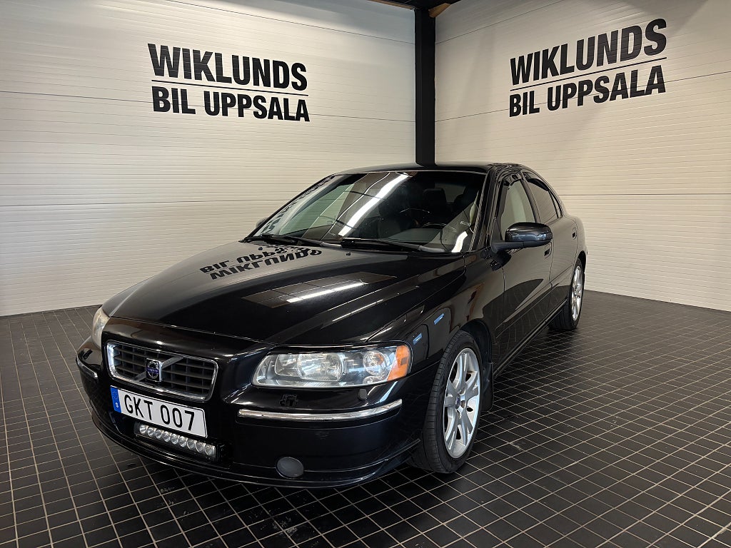 Volvo S60 2.5T 209HK Summum Skinn Drag Elstolar Motorvärmare 
